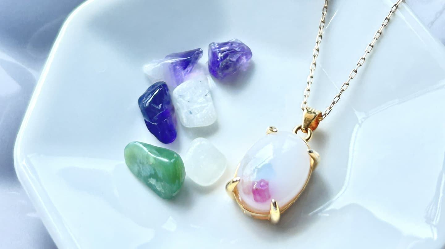 Hajimeteの誕生石ネックレス「Family」